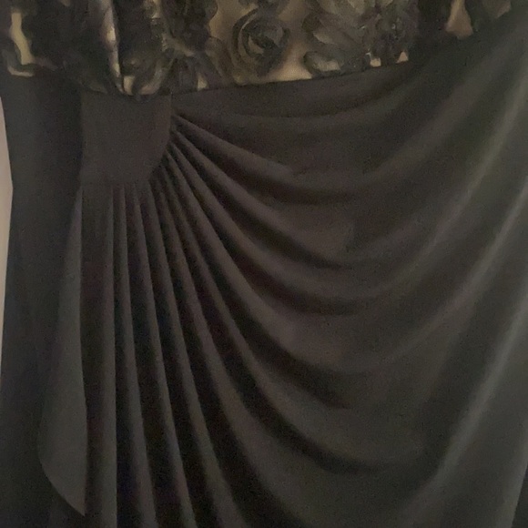 Almost new, reception dress. - Picture 3 of 4